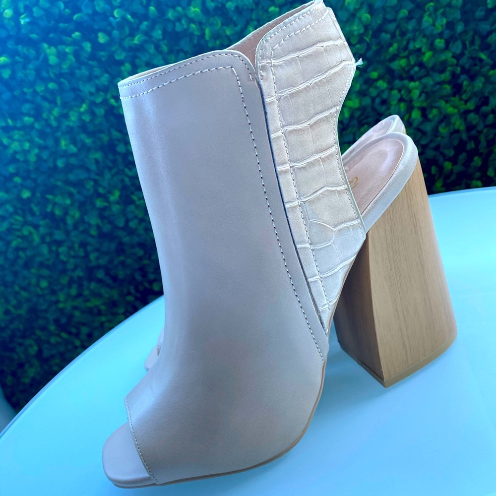 Nude Open-Toe Booty NWT